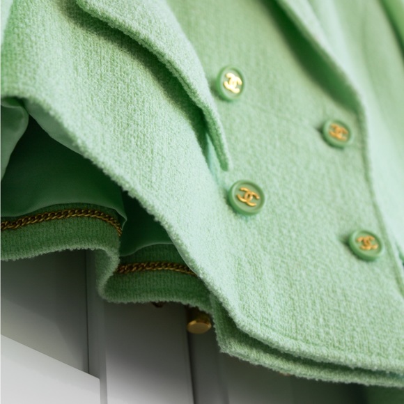 Iconic Chanel Vintage Princess Diana S/S 1997 Green Tweed CC 97P Jacket - Picture 10 of 15